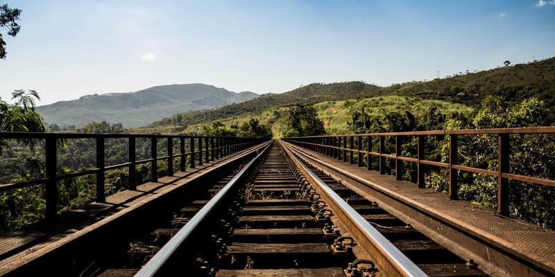 15-20万家用SUV选购终极指南:新车与二手车的智慧抉择,如何完美平衡空间、油耗与动力?